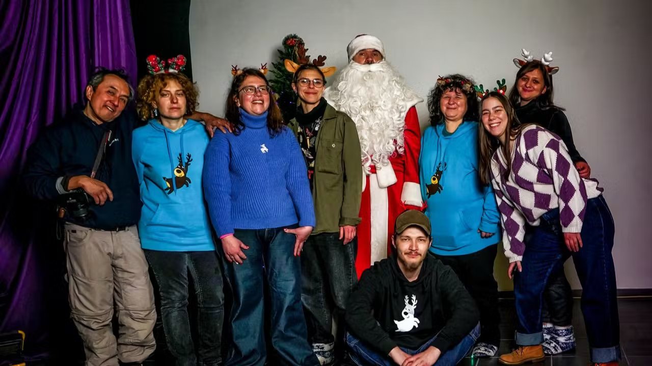 Фоновий зображення благодійного проєкту з дітьми